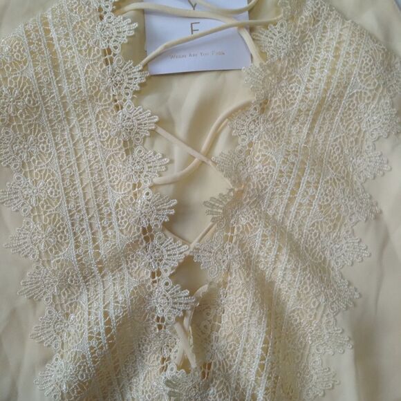 WAYF Posie Yellow Lace Trim Sleeveless Strappy V-Neck Camisole Tank Top Medium - Picture 12 of 14